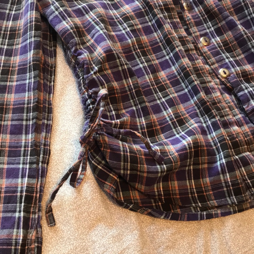 Flannel - Picture 2 of 5